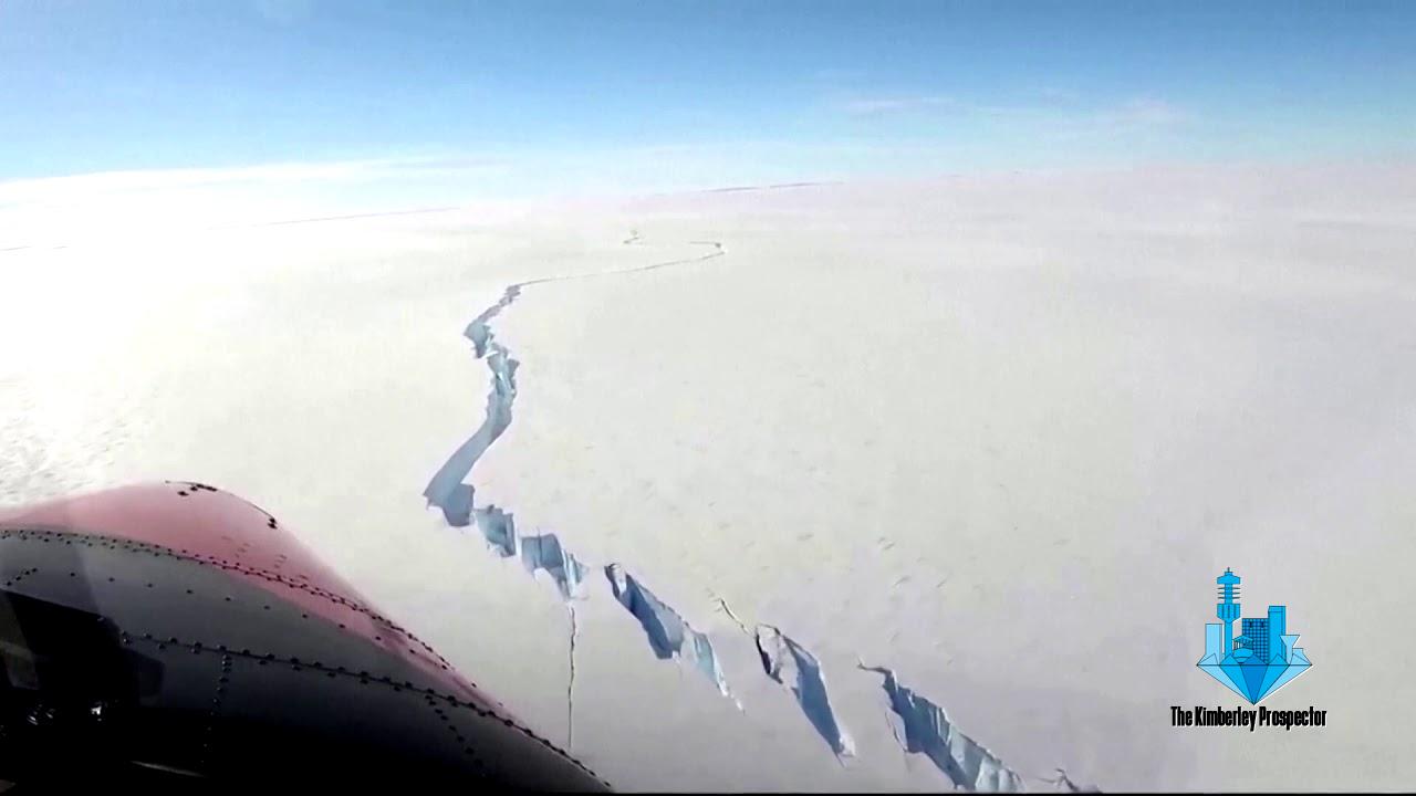 Iceberg breaks off Antarctica shelf