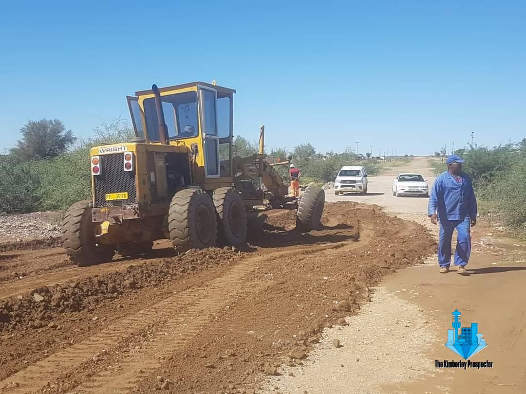 Herstelwerk aan Philandersbron tot Rietfonteinpad vorder Herstelwerk aan Philandersbron tot Rietfonteinpad vorder