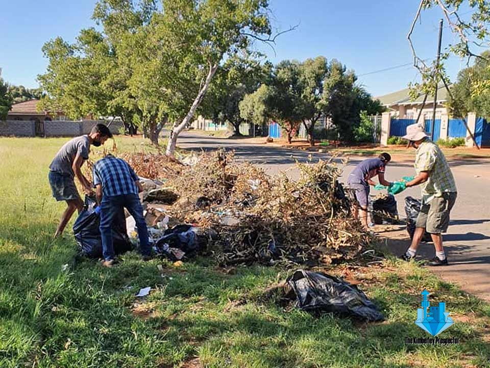 Residents clean up after municipality allegedly dumps at city park