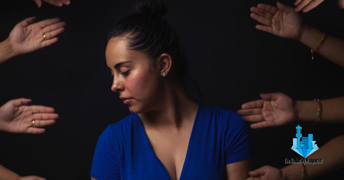 How to break free of the bystander effect and help someone in trouble