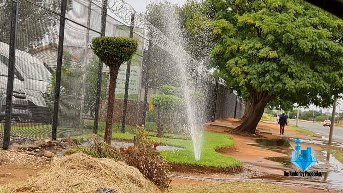 Burst pipe in Barkly Road Burst pipe in Barkly Road