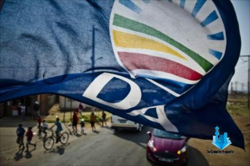 “Make Afrikaans equal to English”: DA launches petition to end “war” against mother tongue at SU