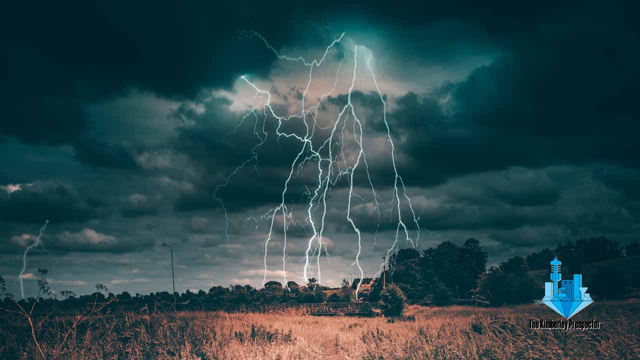 Toddlers struck by lightning Toddlers struck by lightning