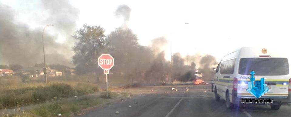 Barkly Road closed due to protest action Barkly Road closed due to protest action