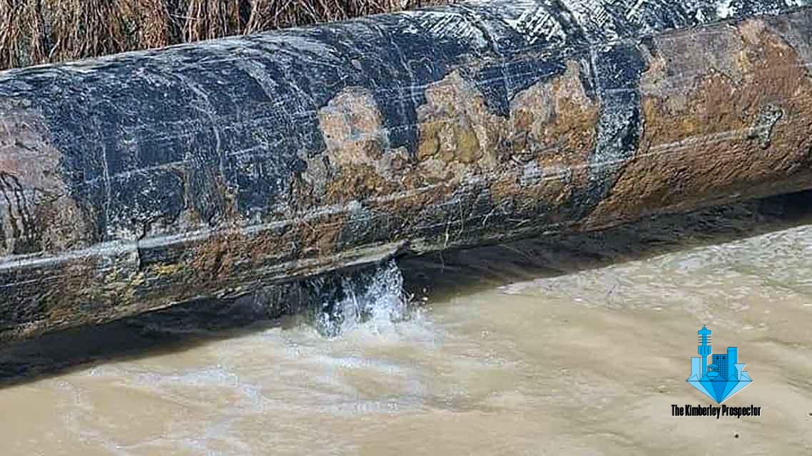 Another major leak on 600mm 8km from Riverton Another major leak on 600mm 8km from Riverton