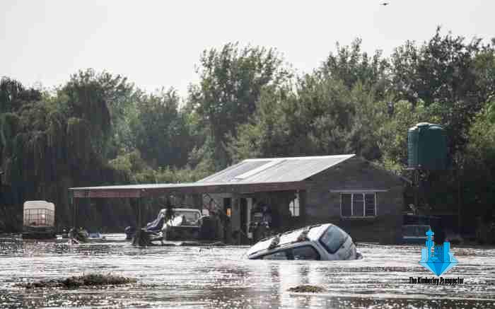 Fleeing the Damned: The Devastation of the Vaal River Floods – Carte Blanche