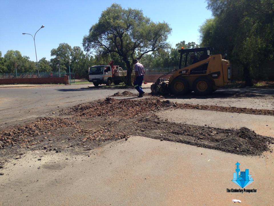 Kimberley Motorist Highlights Planning Inefficiencies At Sol Plaatje Municipality Kimberley Motorist Highlights Planning Inefficiencies At Sol Plaatje Municipality