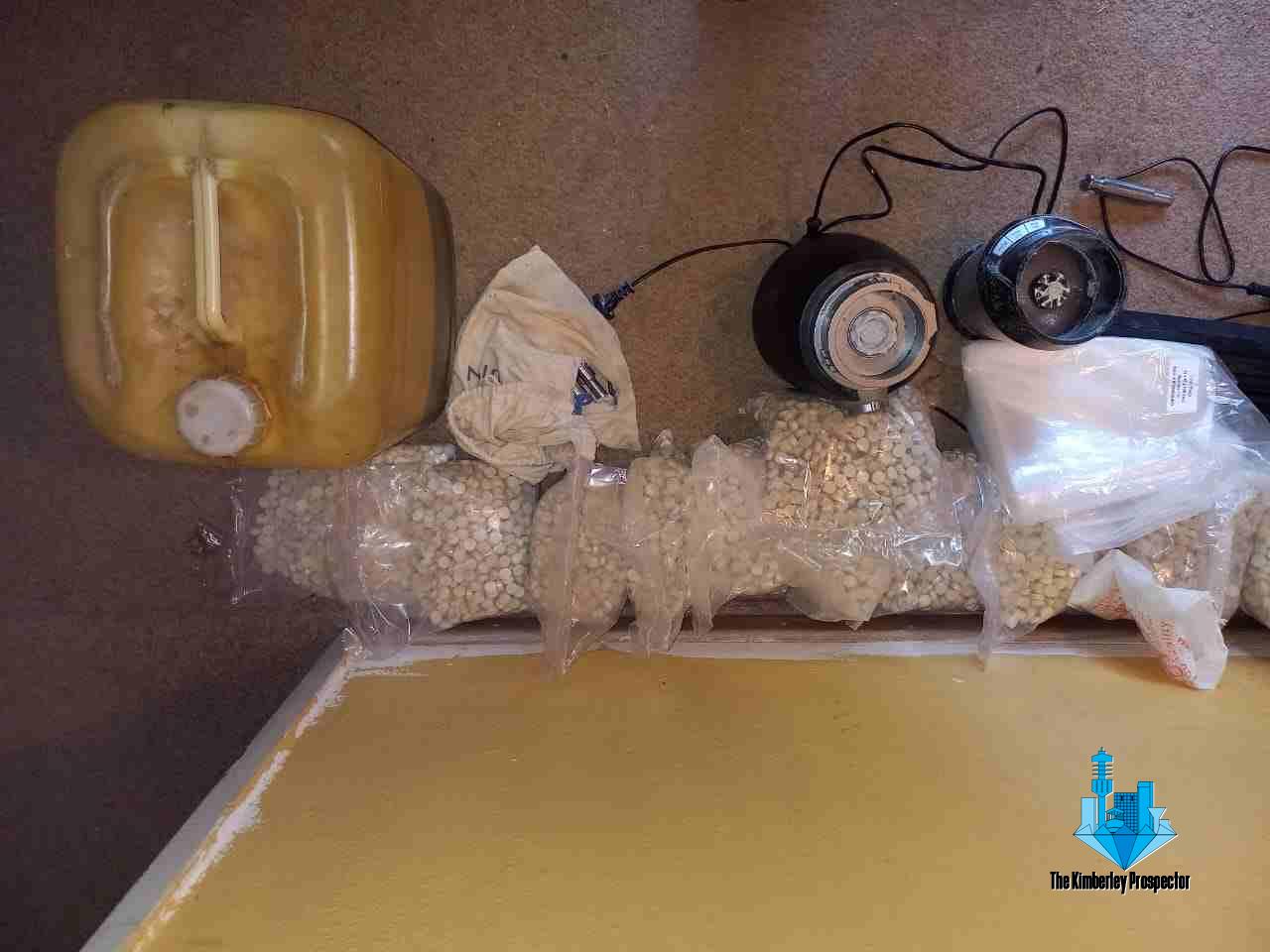 PICS: Thousands of Pills Removed from Bloemfontein Streets Following Discovery of Secret Drug Lab PICS: Thousands of Pills Removed from Bloemfontein Streets Following Discovery of Secret Drug Lab