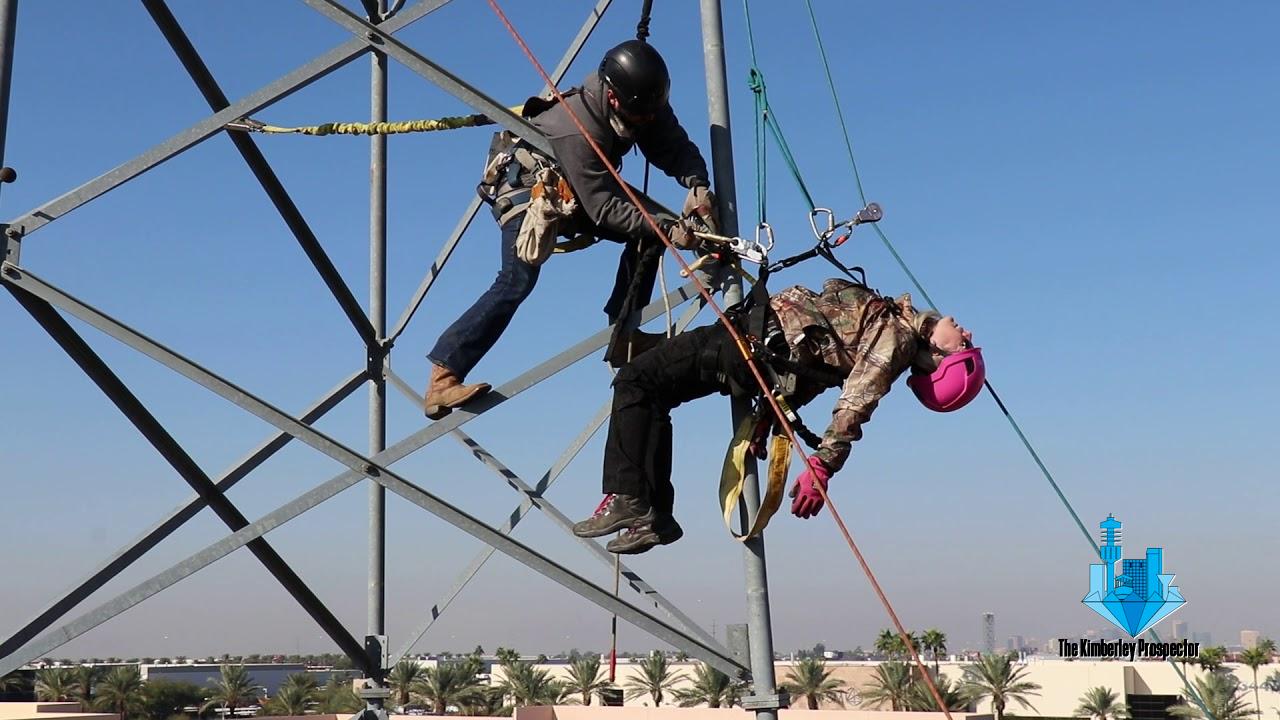 WATCH: 50+ Cellular Tower Servicemen Fell To Their Death WATCH: 50+ Cellular Tower Servicemen Fell To Their Death